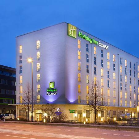 Holiday Inn Express Nuernberg-Schwabach Exterior photo